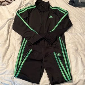 Adidas jogger suit